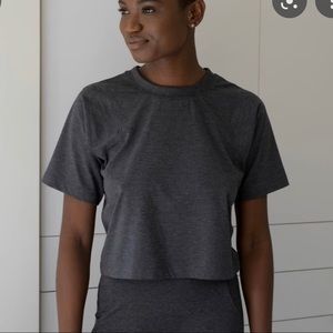 Restore short sleeve crew by Lunya in Small